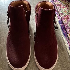 Burgundy womens sneaker/ booties, size 6 1/2